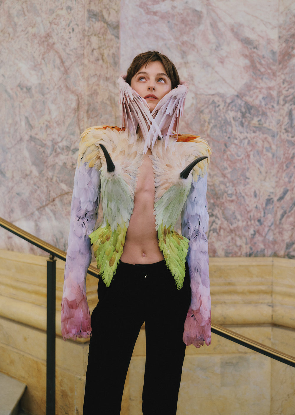 EMMA CORRIN WEARS SCHIAPARELLI HAUTE COUTURE<br>TO THE SCHIAPARELLI HAUTE COUTURE FALL-WINTER 2026/27 SHOW