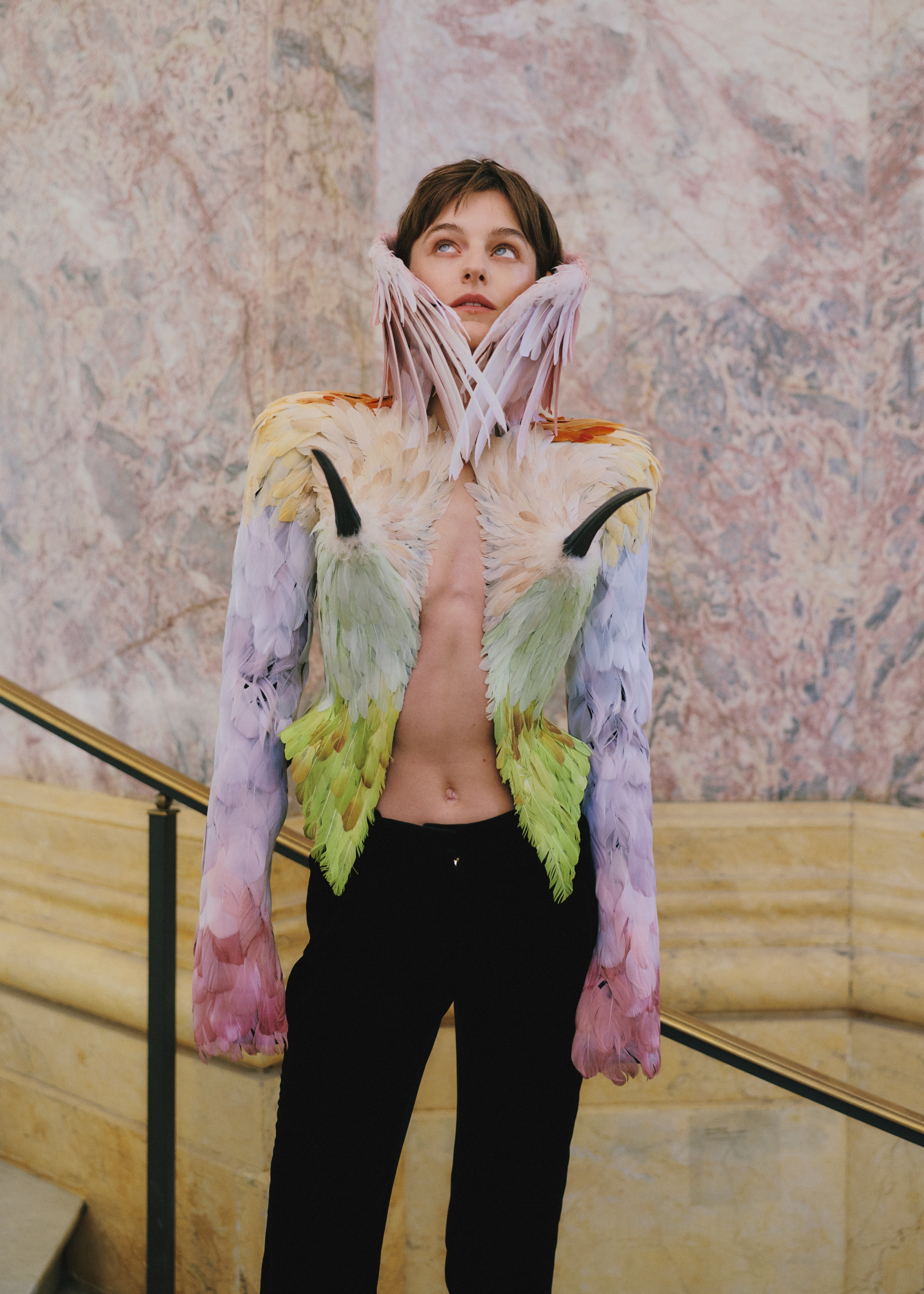 EMMA CORRIN WEARS SCHIAPARELLI HAUTE COUTURE<br>TO THE SCHIAPARELLI HAUTE COUTURE FALL-WINTER 2026/27 SHOW