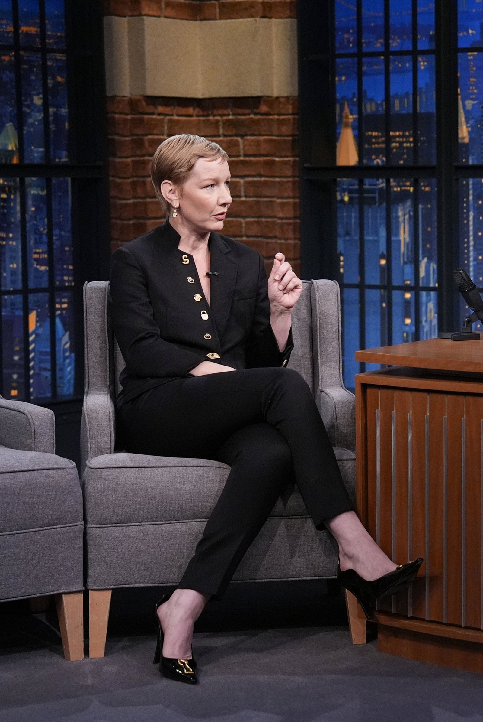 SANDRA HÜLLER WEARS SCHIAPARELLI <br>AT THE “LATE NIGHT” SHOW