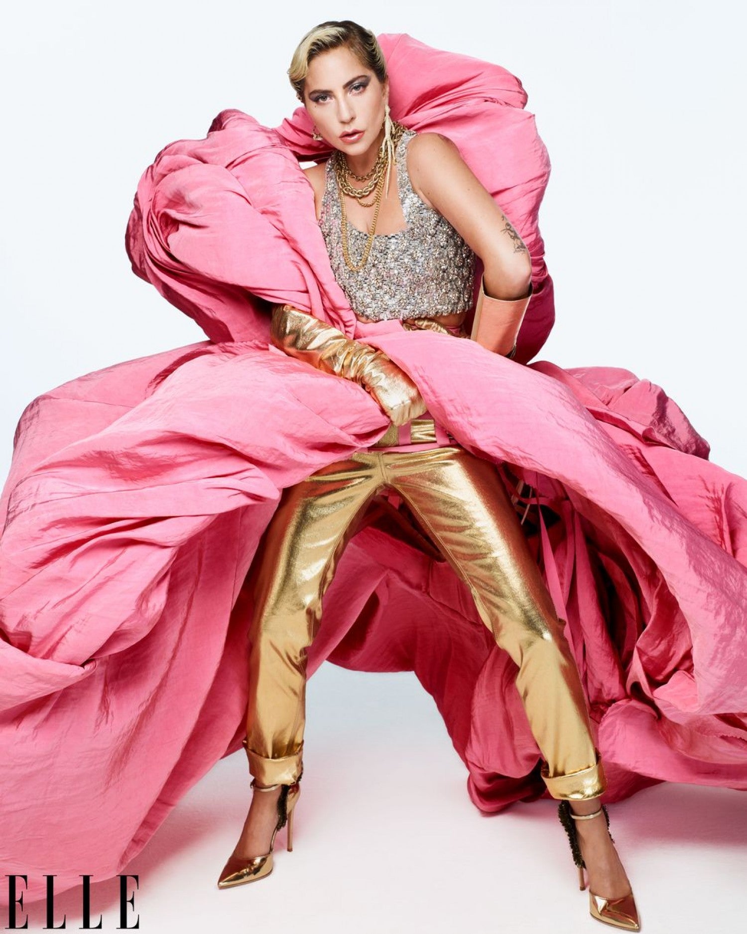 LADY GAGA EN SCHIAPARELLI HAUTE COUTURE POUR ELLE MAGAZINE