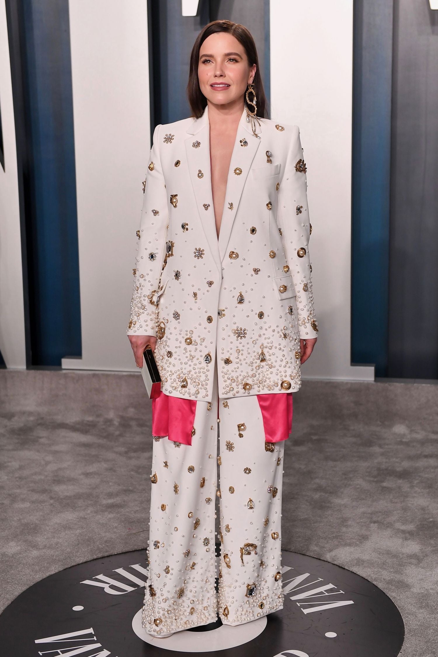 SOPHIA BUSH EN SCHIAPARELLI HAUTE COUTURE  À LA VANITY FAIR OSCAR PARTY