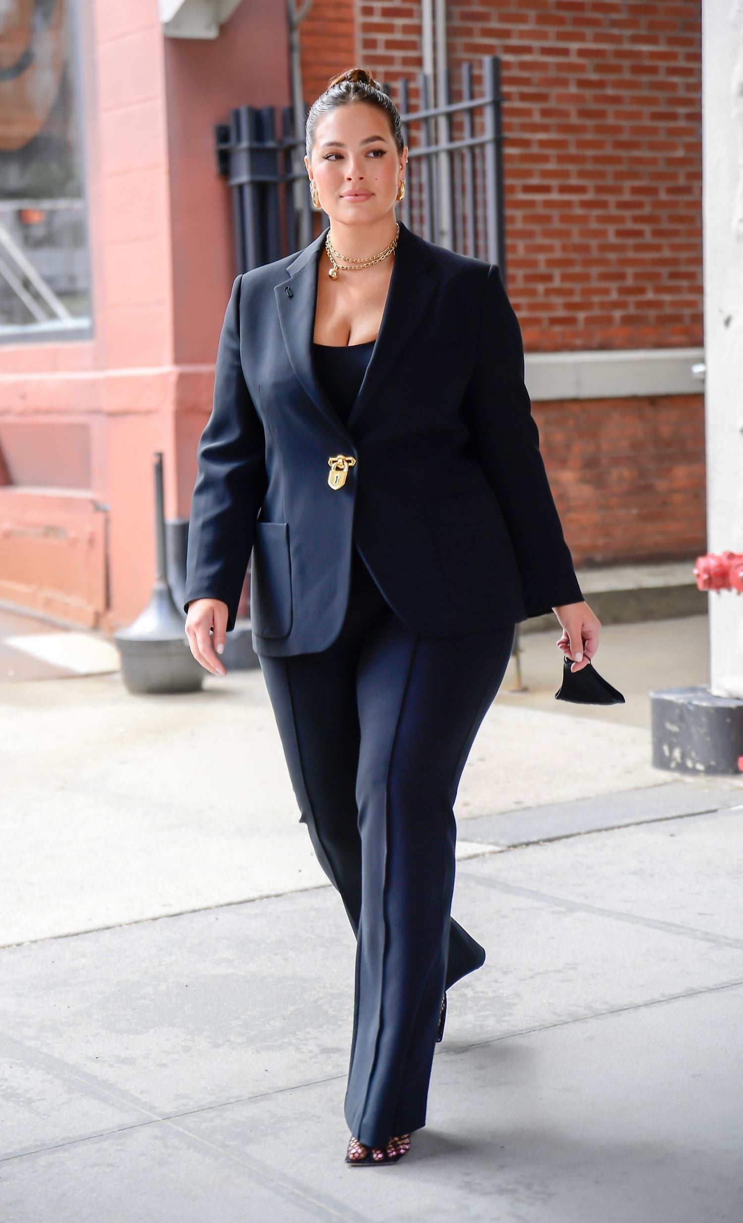 ASHLEY GRAHAM WORE SCHIAPARELLI SPRING SUMMER 2021 READY-TO-WEAR