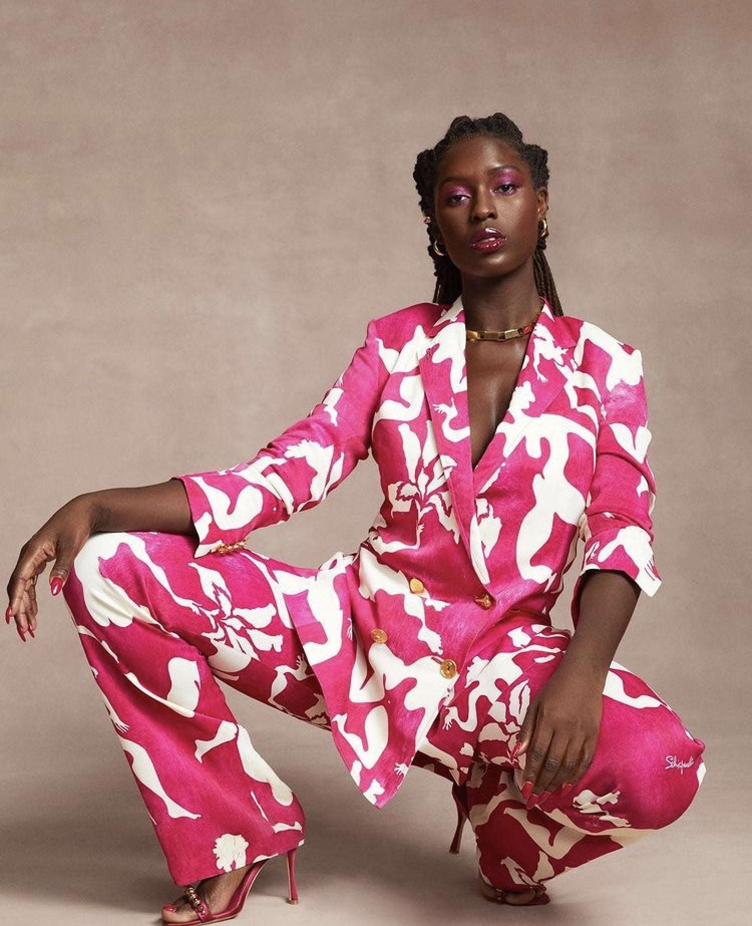 JODIE TURNER-SMITH WORE SCHIAPARELLI SPRING SUMMER 2021 READY-TO-WEAR