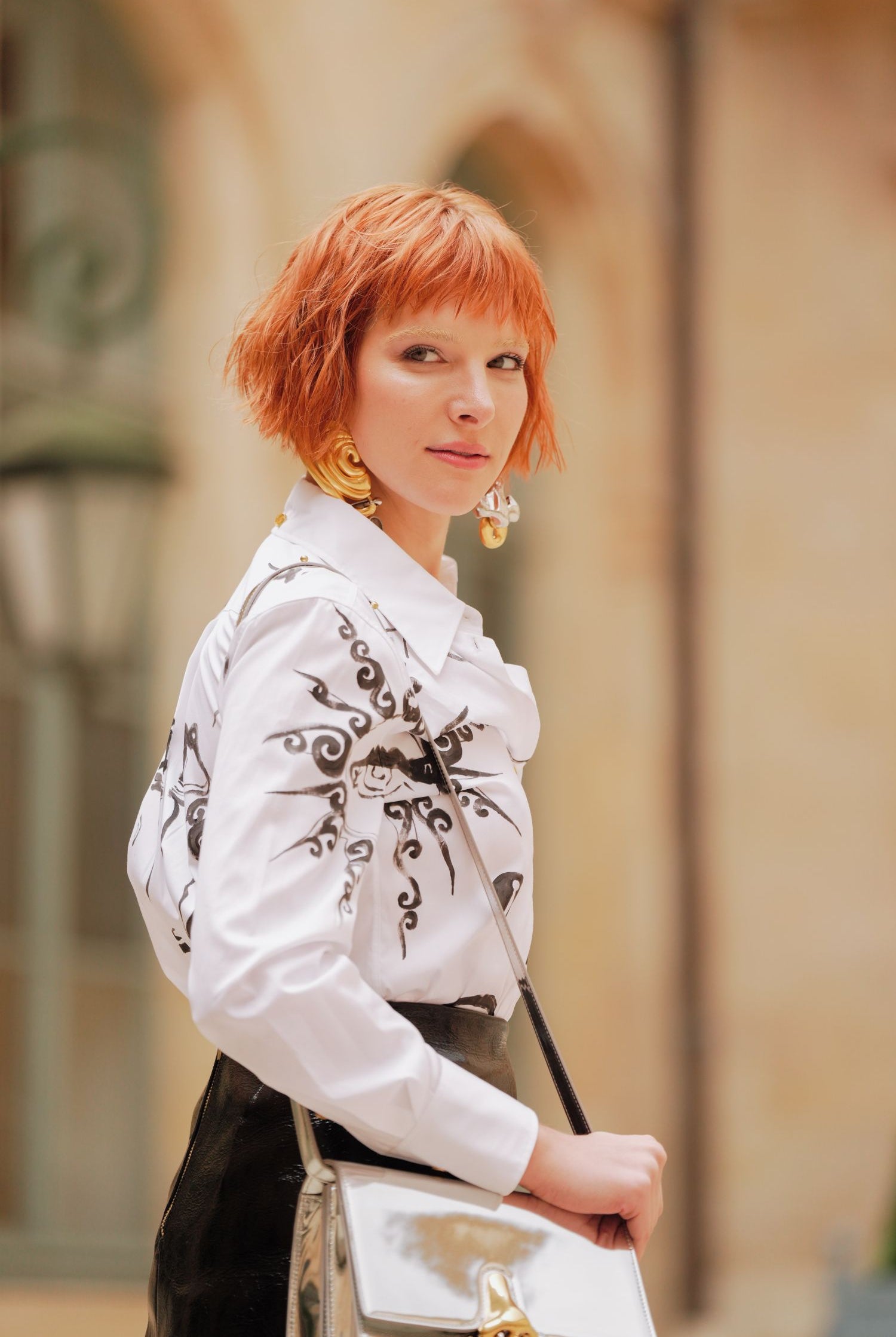HARI NEF WORE SCHIAPARELLI READY-TO-WEAR FALL/WINTER 2022/2023