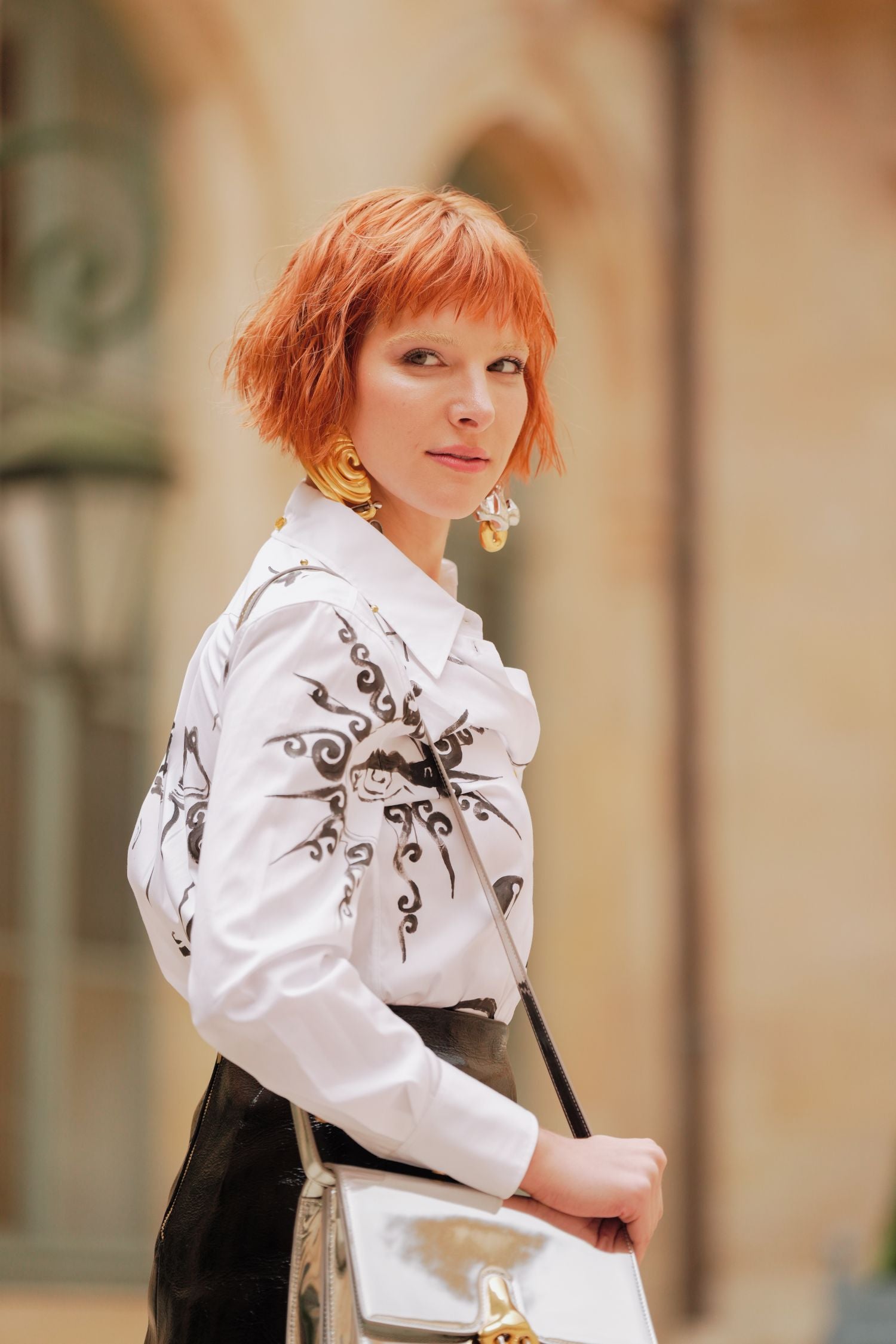 HARI NEF WORE SCHIAPARELLI READY-TO-WEAR FALL/WINTER 2022/2023