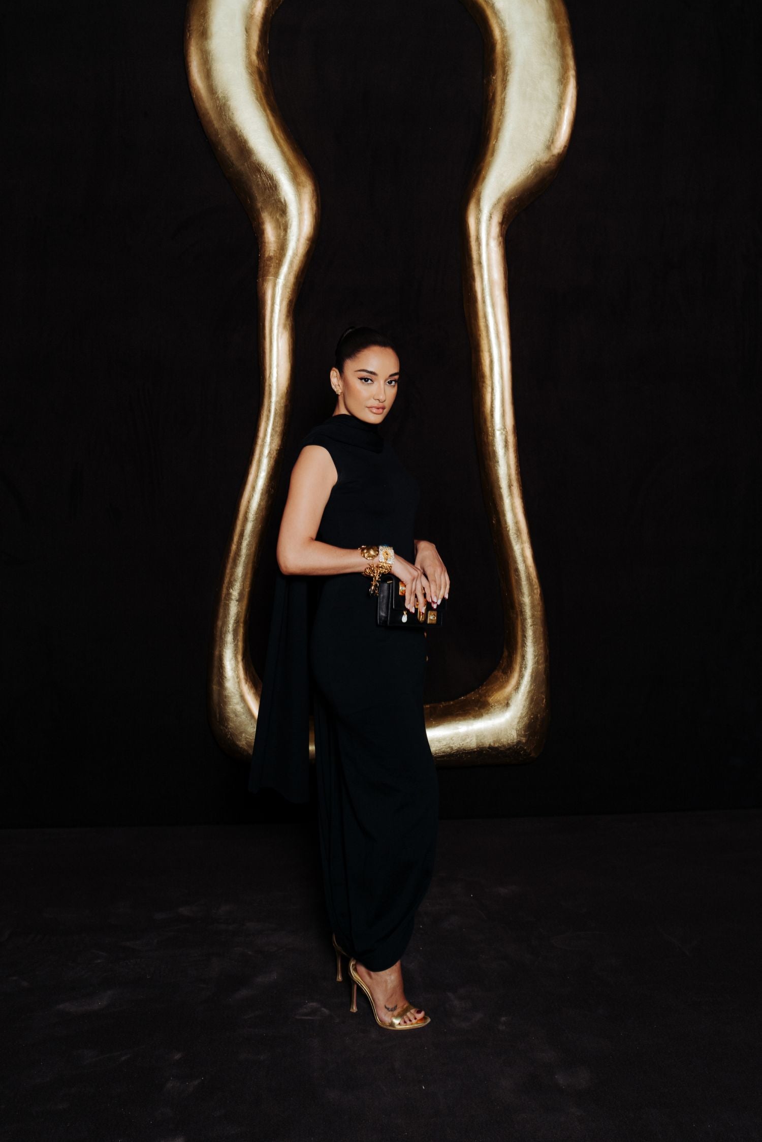 AMINA MUADDI WORE SCHIAPARELLI READY-TO-WEAR FALL/WINTER 2023-2024