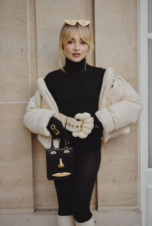 SABRINA CARPENTER WORE SCHIAPARELLI READY-TO-WEAR FALL/WINTER 2023-2024