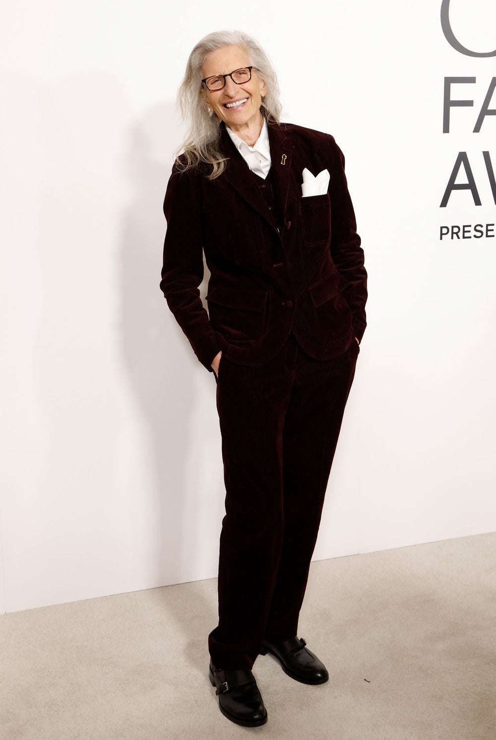 ANNIE LEIBOVITZ WORE SCHIAPARELLI<br>TO THE 2024 CFDA FASHION AWARDS