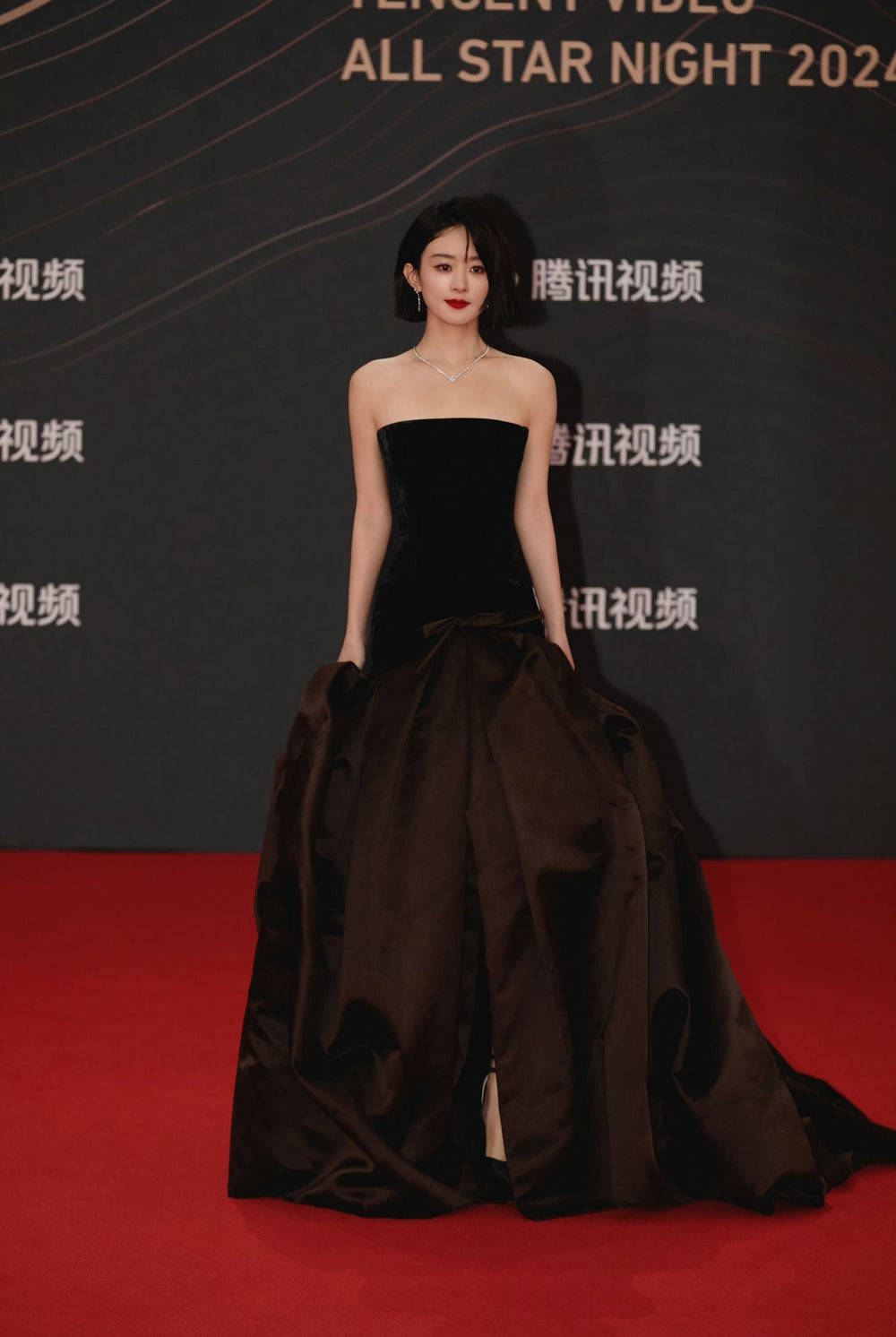 ZHAO LIYING WORE SCHIAPARELLI HAUTE COUTURE<br>TO THE 2024 TENCENT VIDEO ALL STAR NIGHT GALA