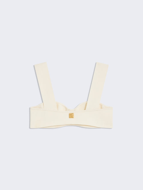 packshot2_AC70215000_107 1