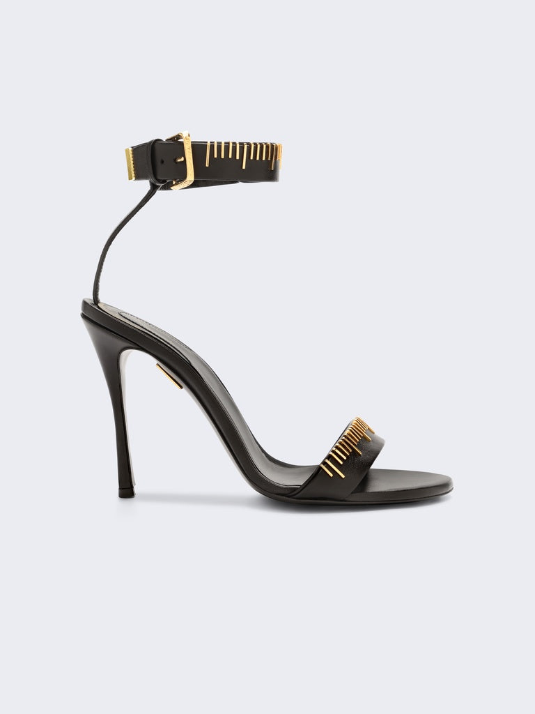 packshot2_CS661915_999