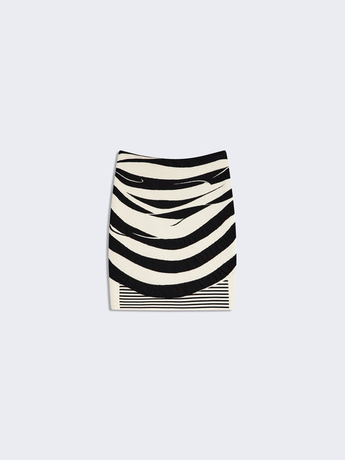 packshot2_JU70255000_107