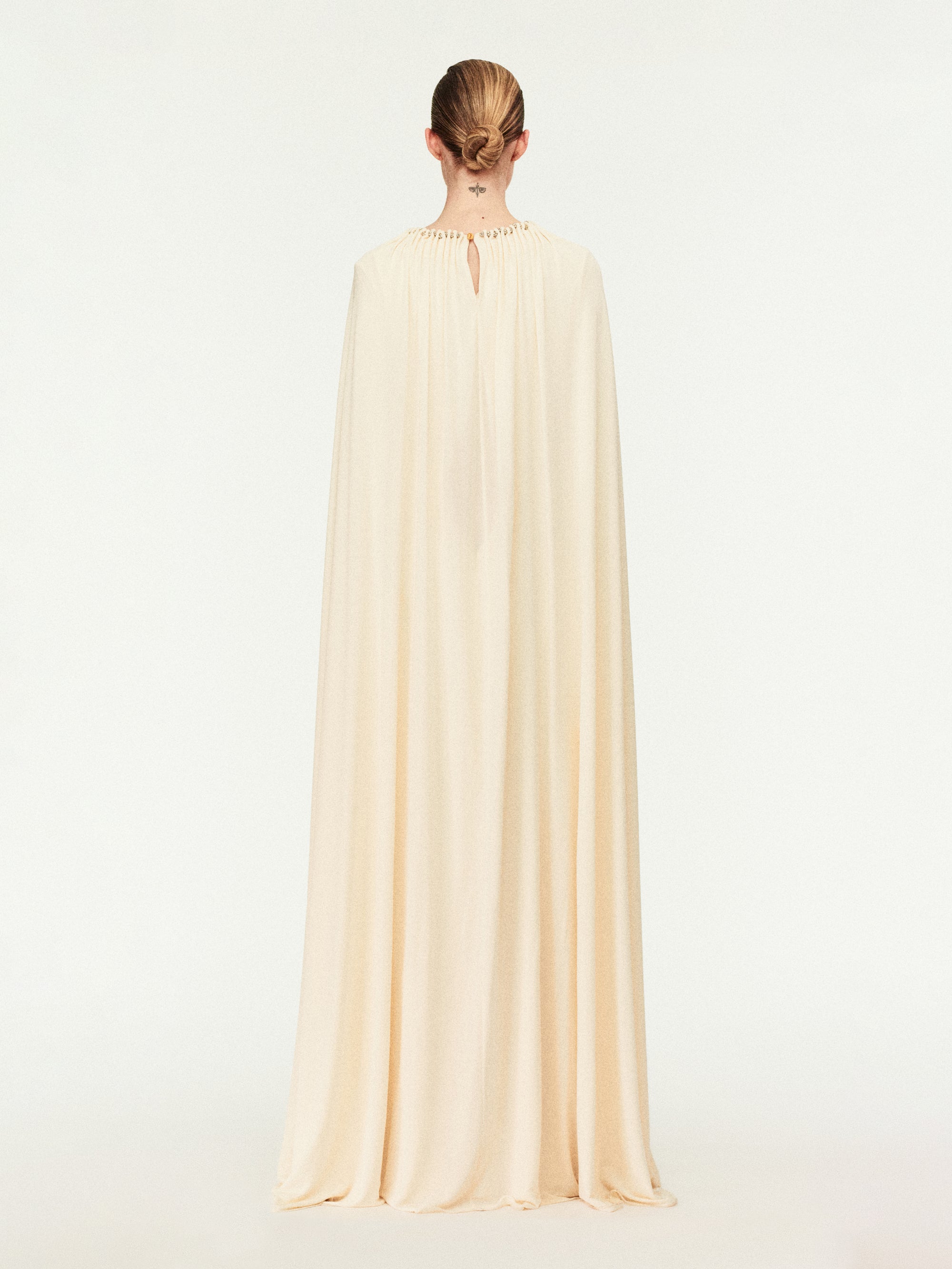 worn_RO02446006_107
