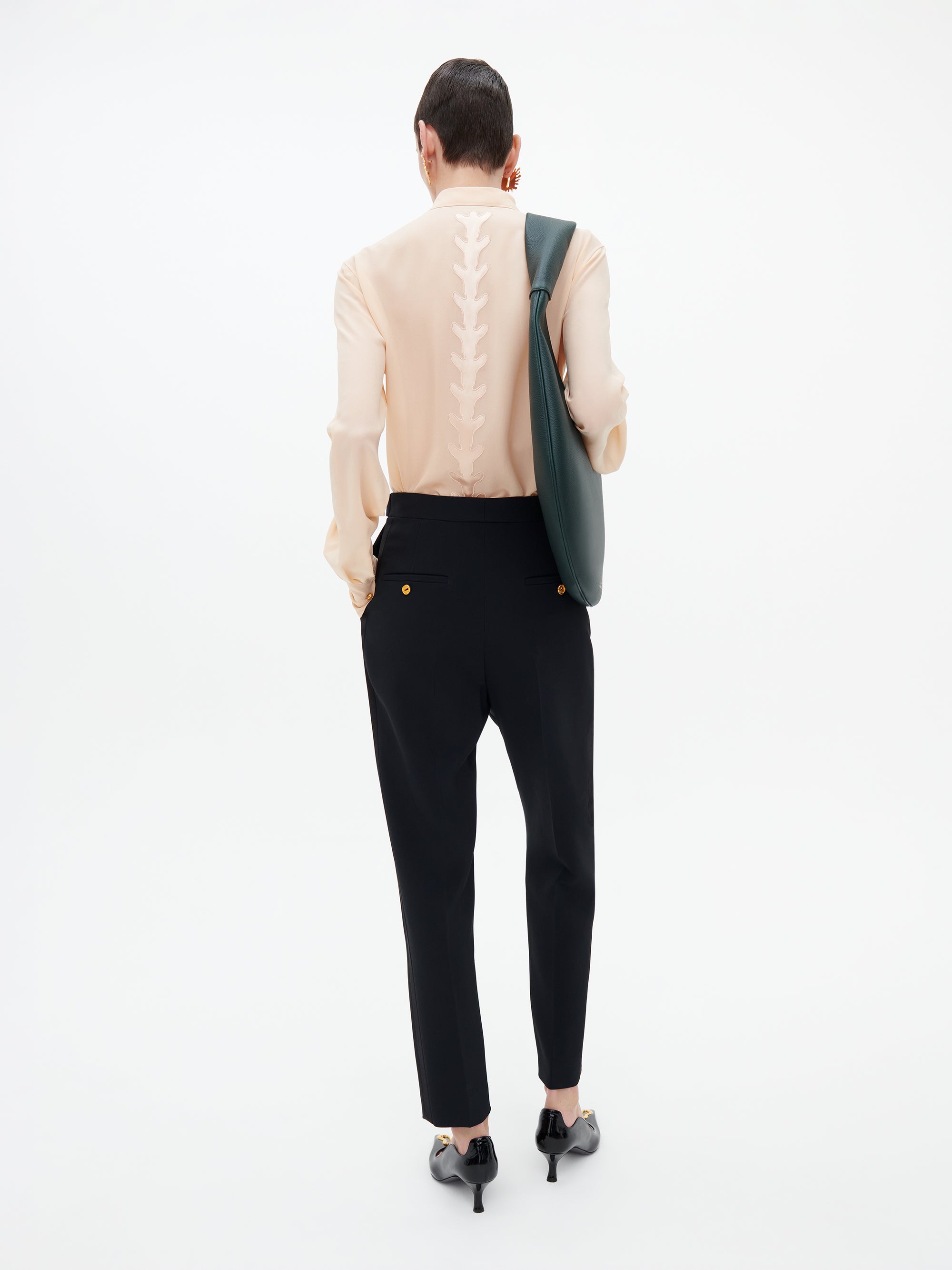 worn_S1WGW2F6SH0002SC2090_107