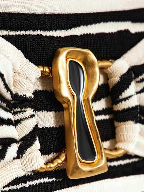 zoom1_AC70165000_107