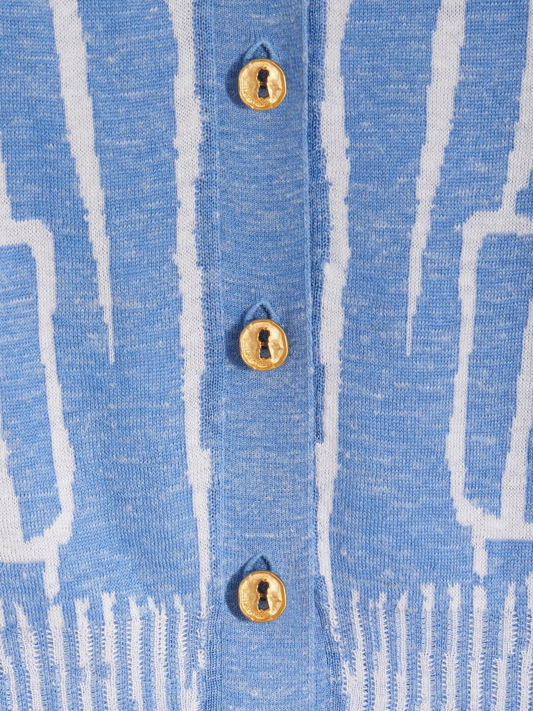 zoom1_CA70226000_700