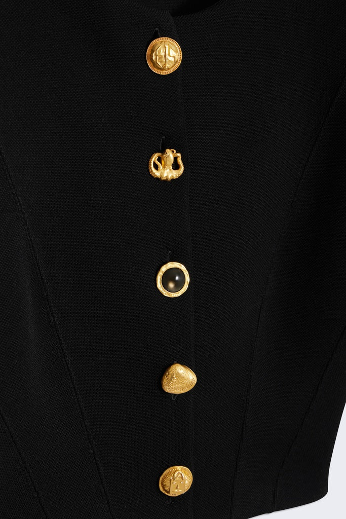 zoom1_CA70275000_999