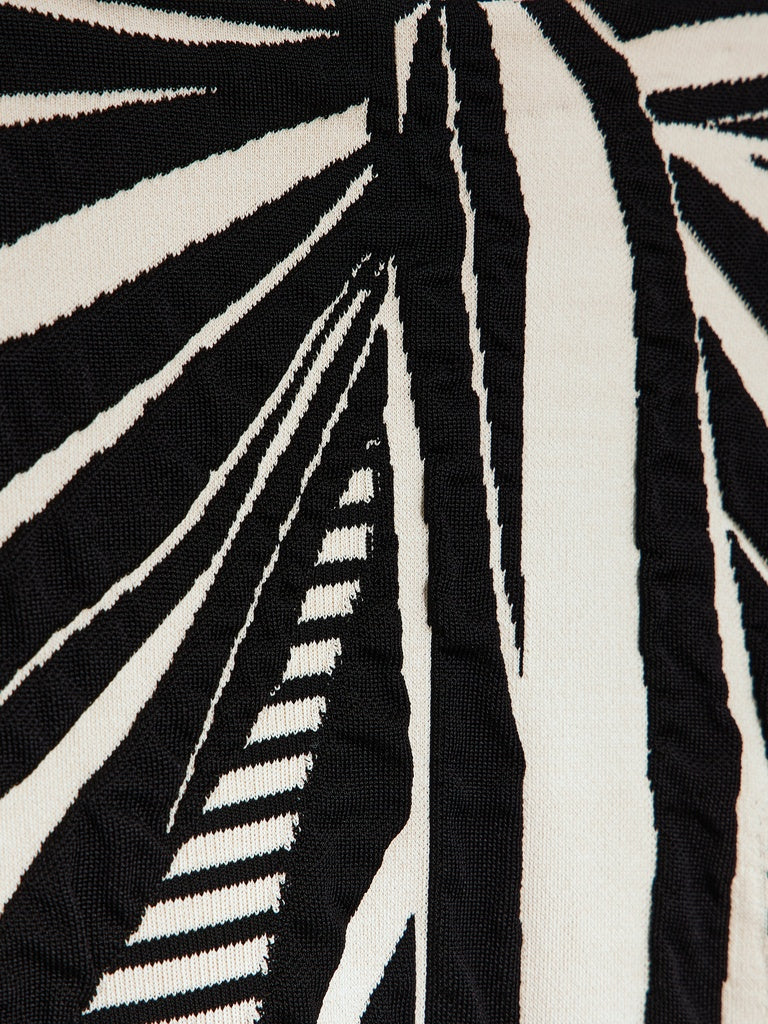 zoom1_JU70255000_107