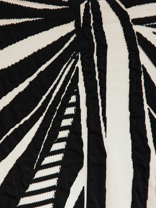 zoom1_JU70255000_107