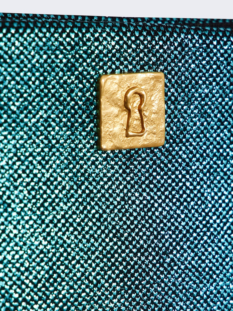 zoom1_JU70265000_700