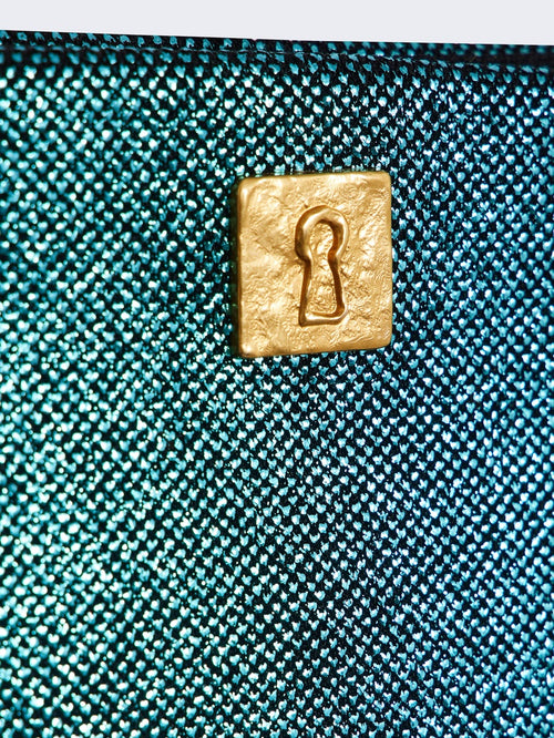 zoom1_JU70265000_700