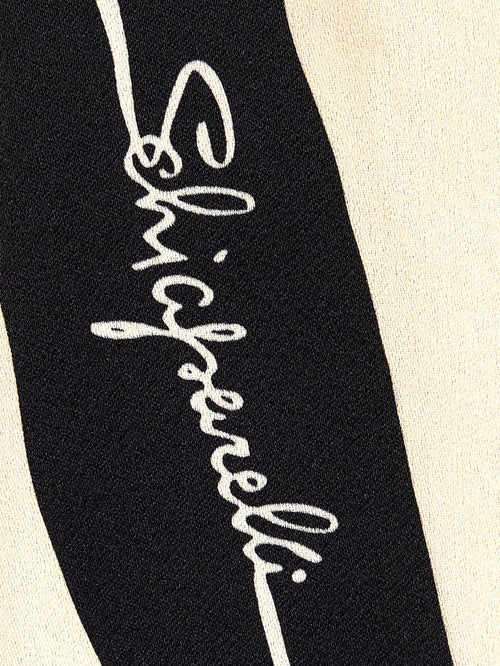 zoom1_PA00992461_982