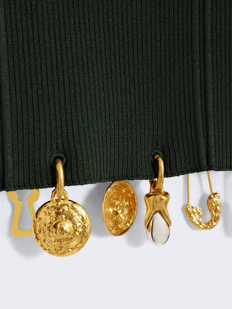 zoom1_PU70425000_600