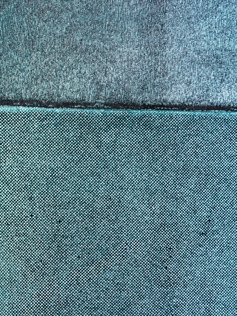 zoom1_PU70445000_700