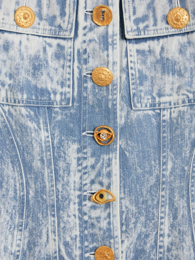 zoom1_RO01693429_740