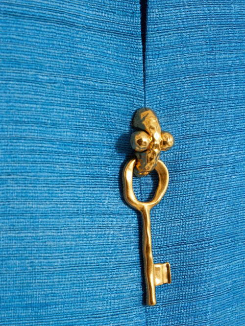 zoom1_RO02214016_700