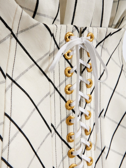 zoom1_RO02303502_100