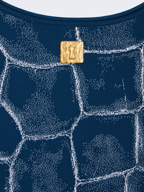 zoom1_RO70295000_700