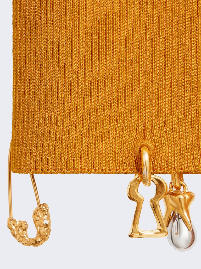 zoom1_RO70375000_200