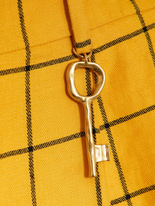 zoom1_SH00103502_200