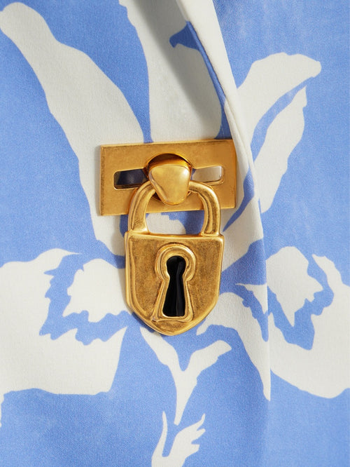 zoom1_VE01222455_700