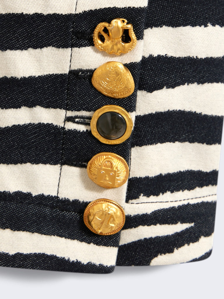 zoom1_VE01313440_982