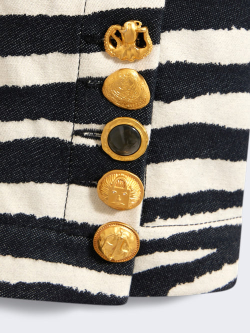 zoom1_VE01313440_982