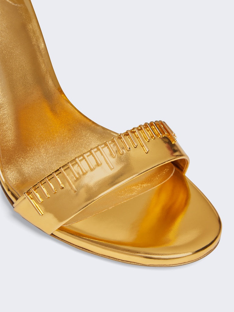 MEASURING TAPE SANDALS