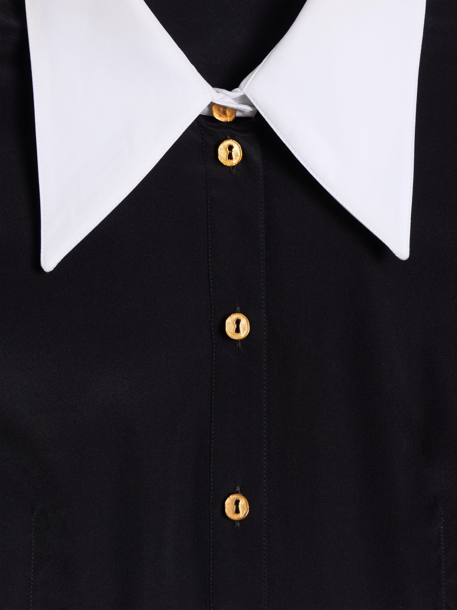 CONTRASTED COLLAR SHIRT 