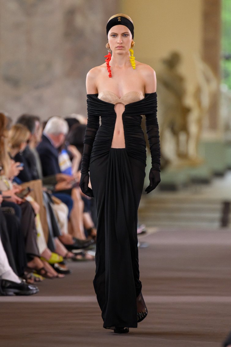 Maison Schiaparelli - Haute Couture Fall-Winter 2023/24 : 19 / 30 - LOOK 19