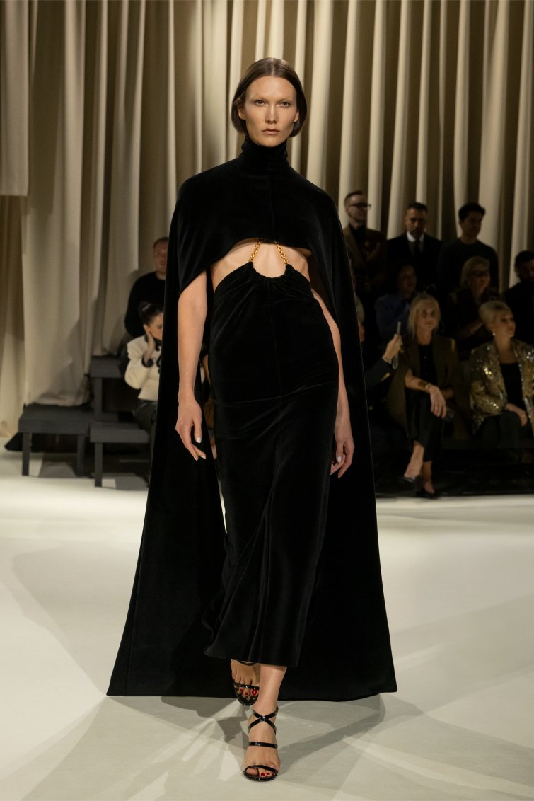 Maison Schiaparelli - Ready-to-Wear FALL-WINTER 2024/25 : 36 / 40