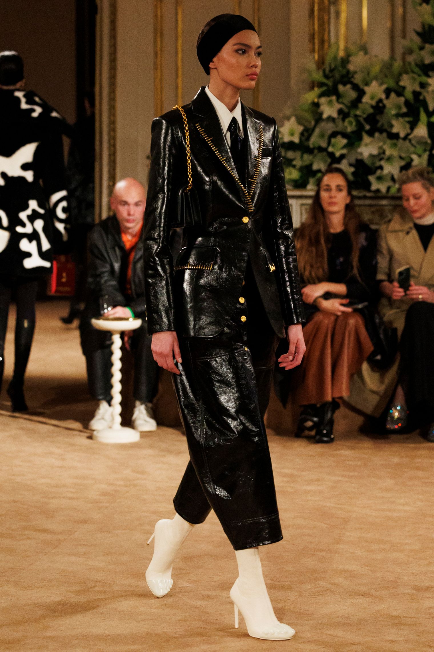 Maison Schiaparelli - Haute Couture Fall-Winter 2023/24 : 19 / 30 - LOOK 19